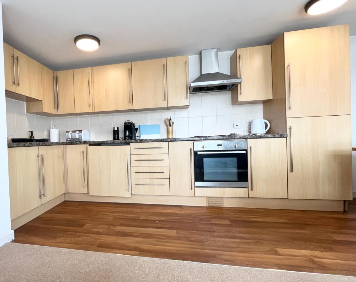 Apres Beach Apartment Sleeps 4 Penzance Buitenkant foto