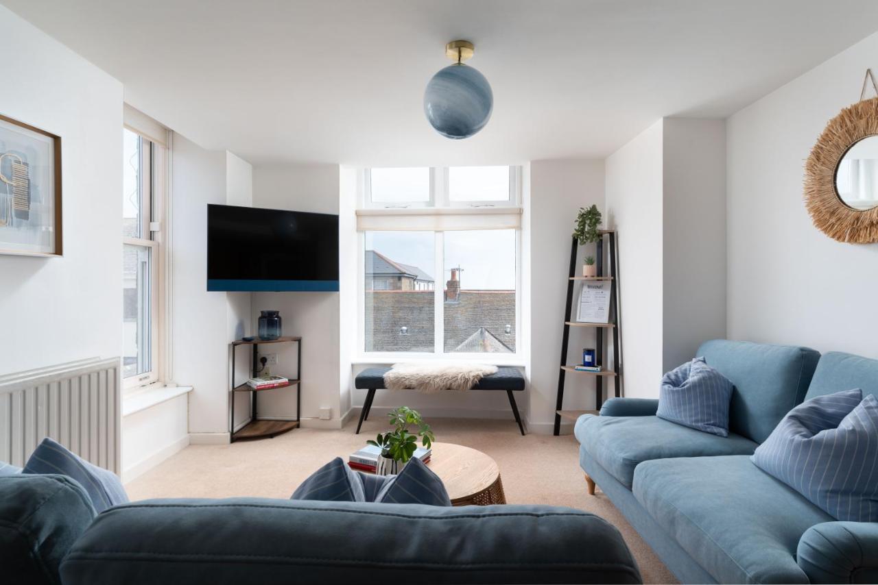 Apres Beach Apartment Sleeps 4 Penzance Buitenkant foto