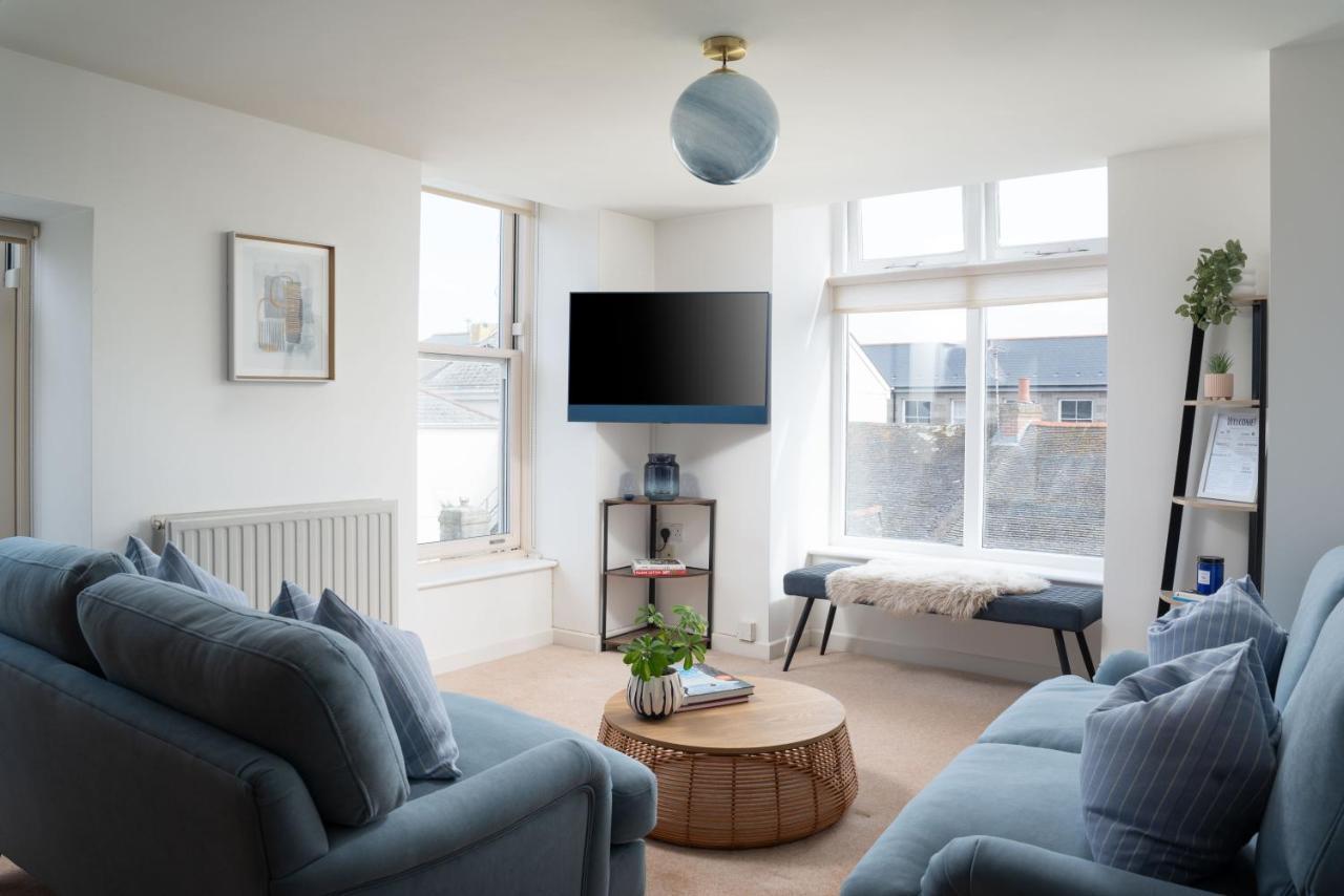 Apres Beach Apartment Sleeps 4 Penzance Buitenkant foto