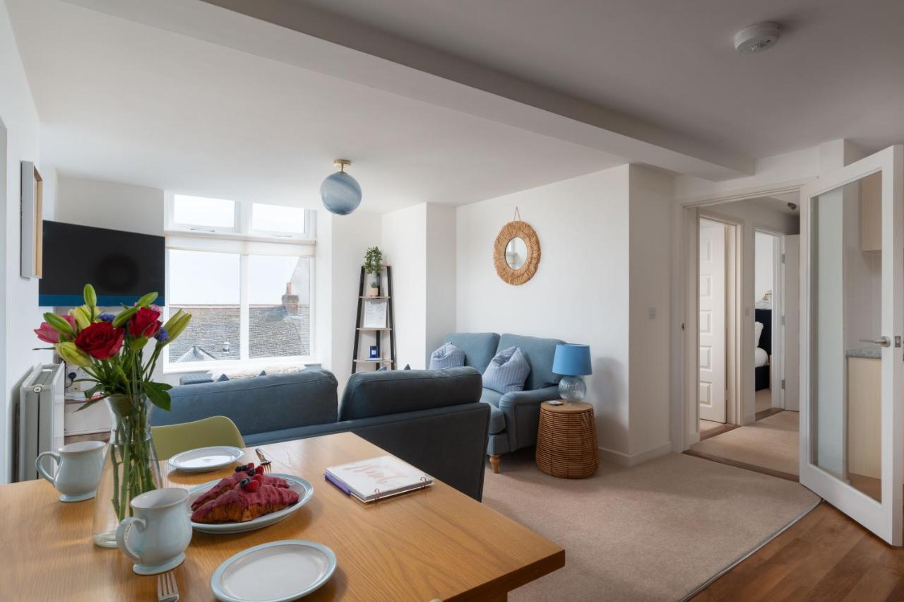 Apres Beach Apartment Sleeps 4 Penzance Buitenkant foto