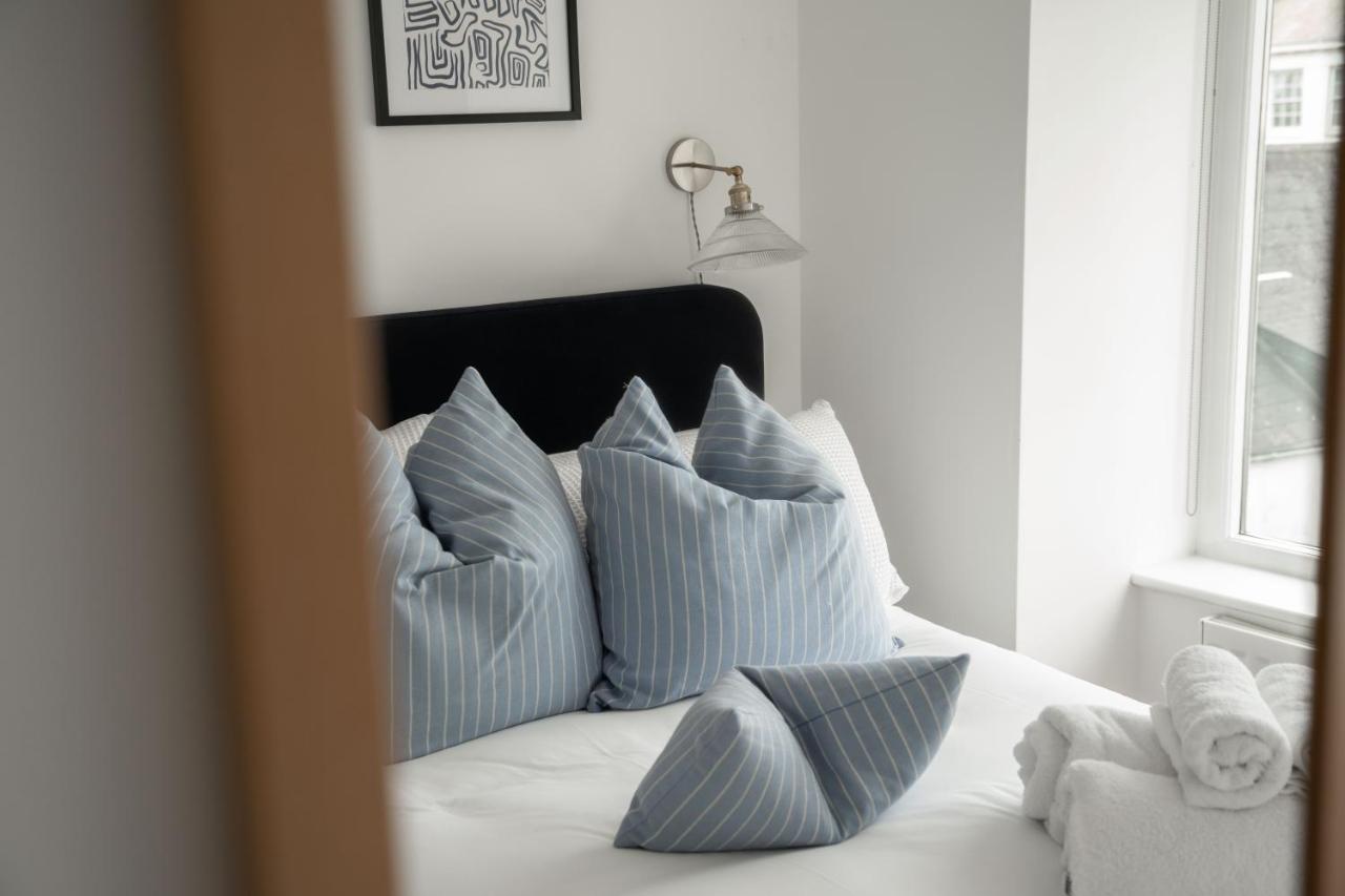 Apres Beach Apartment Sleeps 4 Penzance Buitenkant foto
