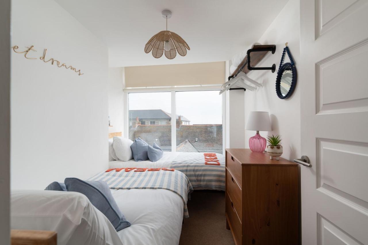 Apres Beach Apartment Sleeps 4 Penzance Buitenkant foto